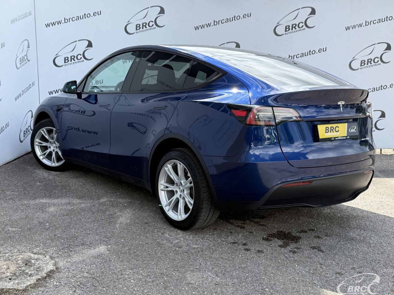 Tesla Model Y | 37