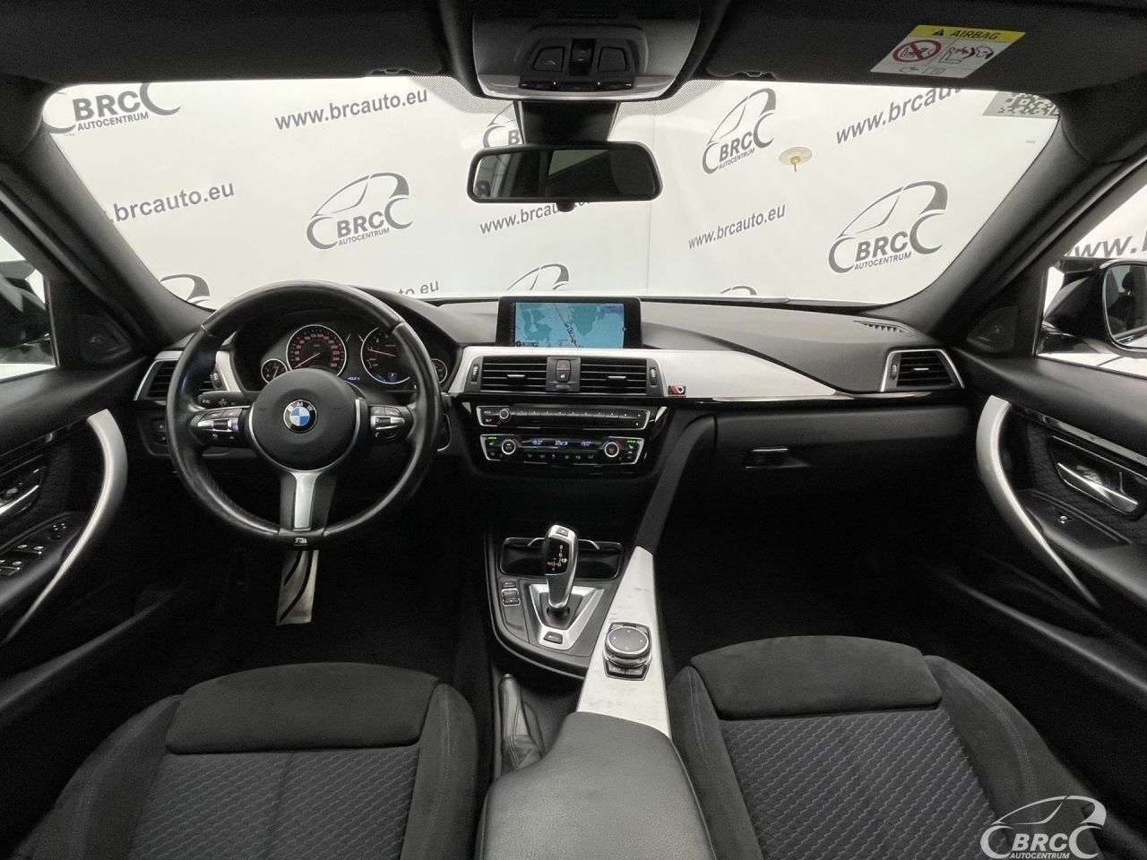 BMW 330 | 2