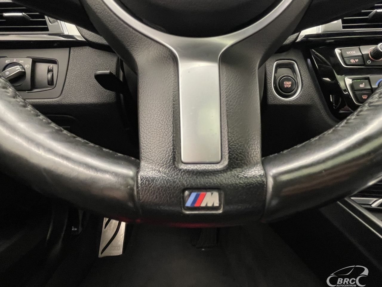 BMW 330 | 30
