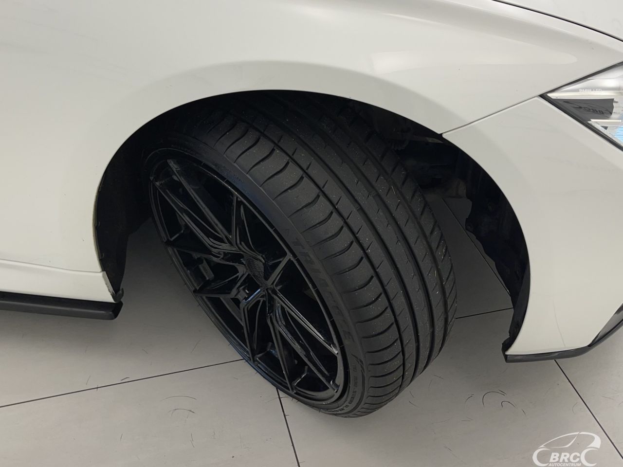 BMW 330 | 45