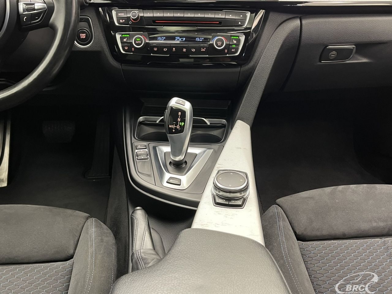 BMW 330 | 16