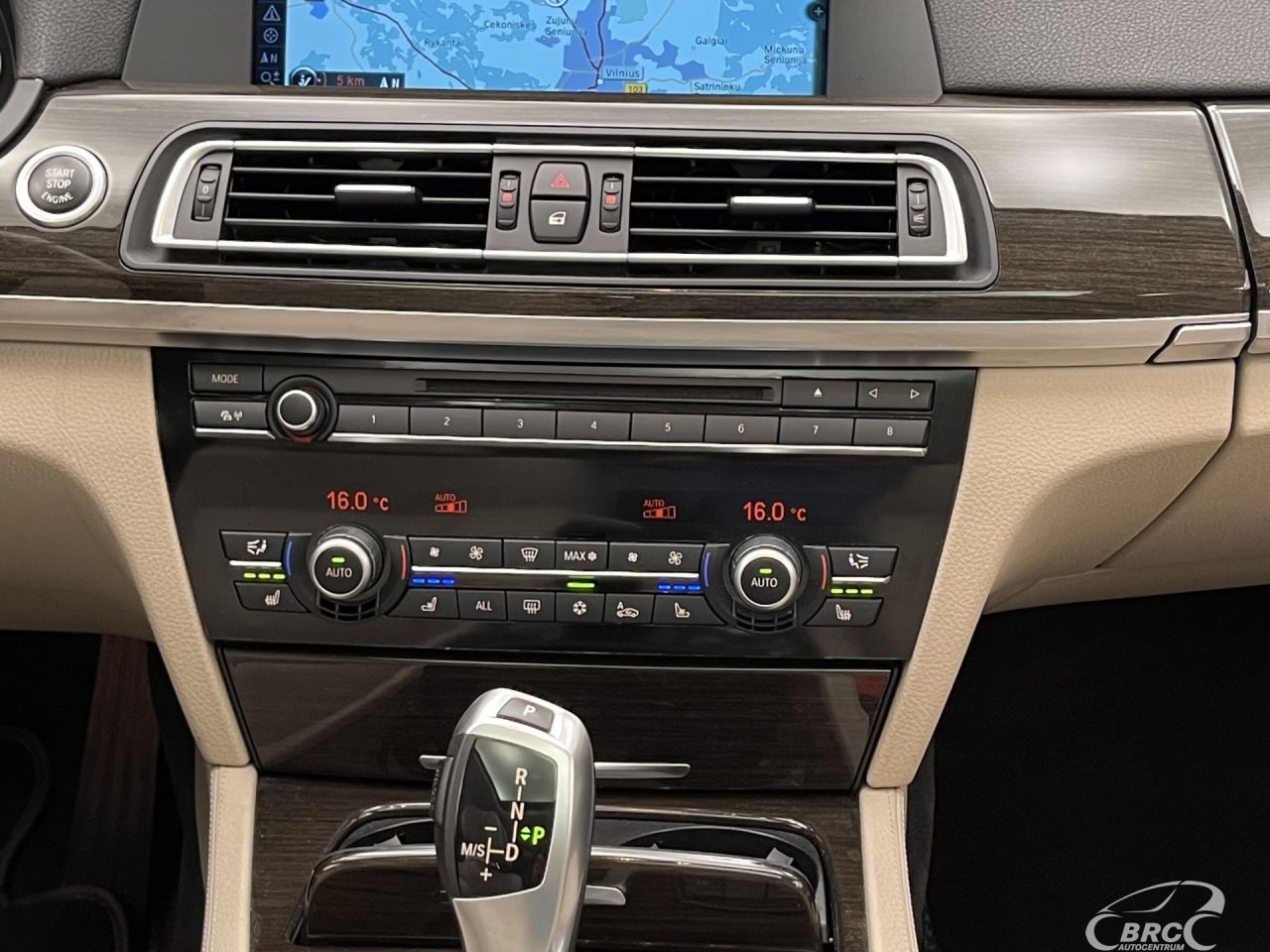 BMW 750 | 19