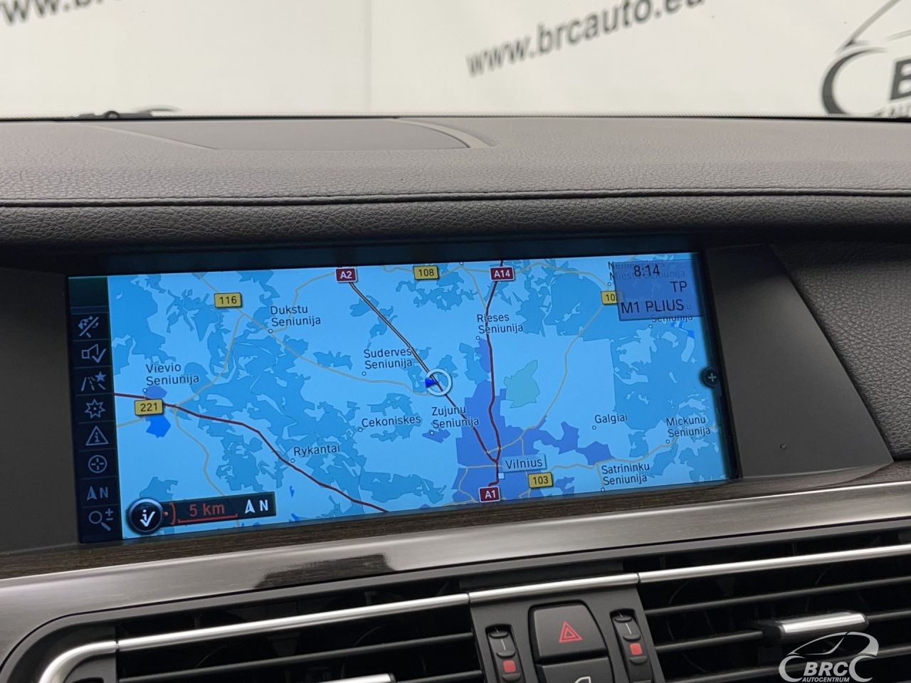 BMW 750 | 34
