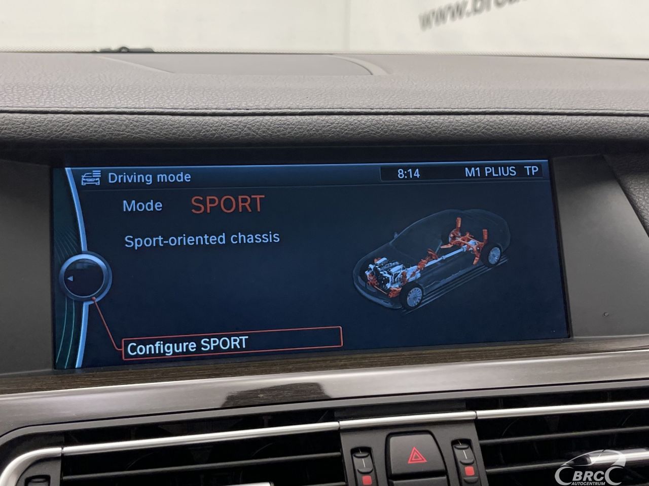 BMW 750 | 43