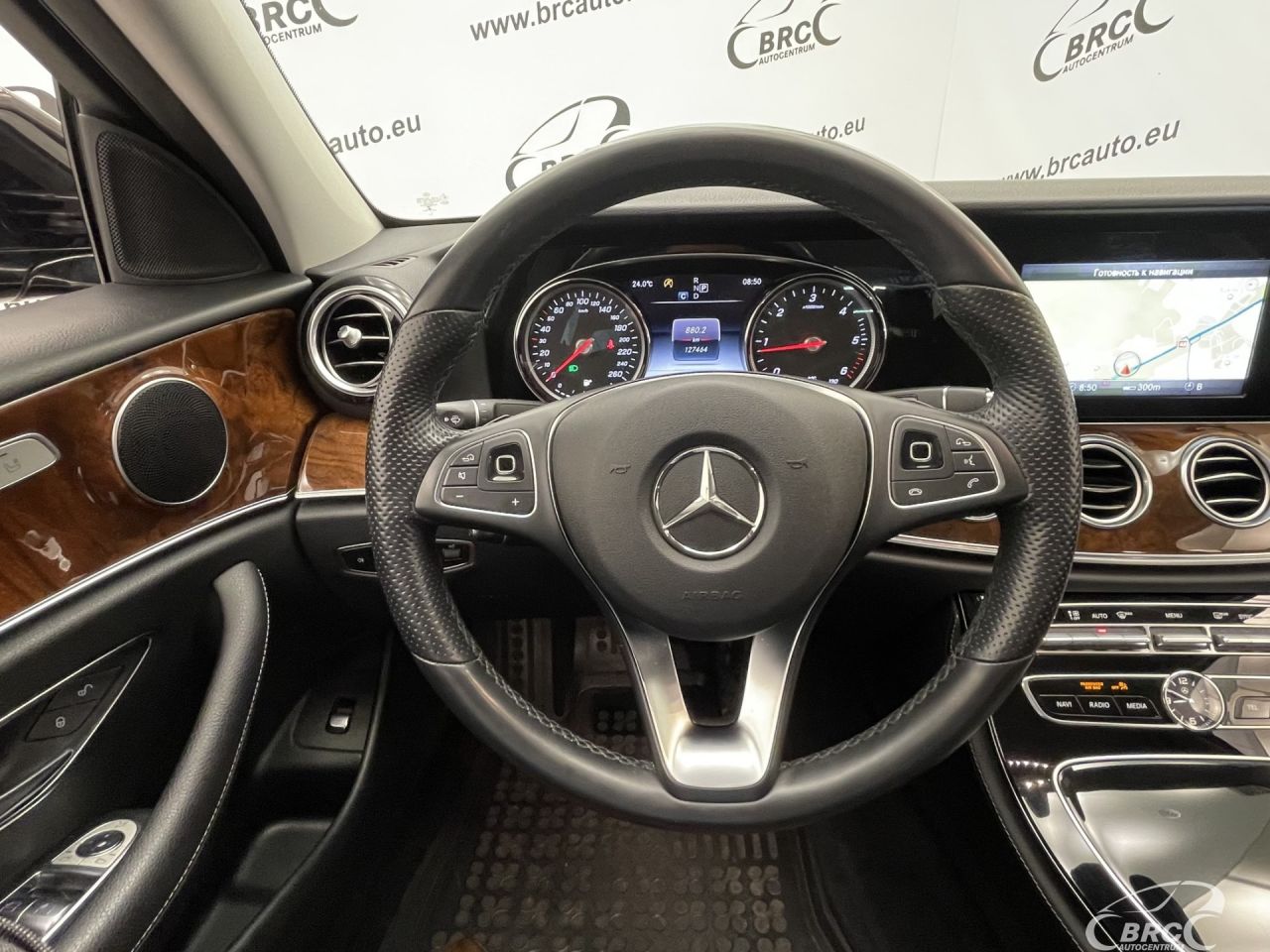 Mercedes-Benz E220 | 26