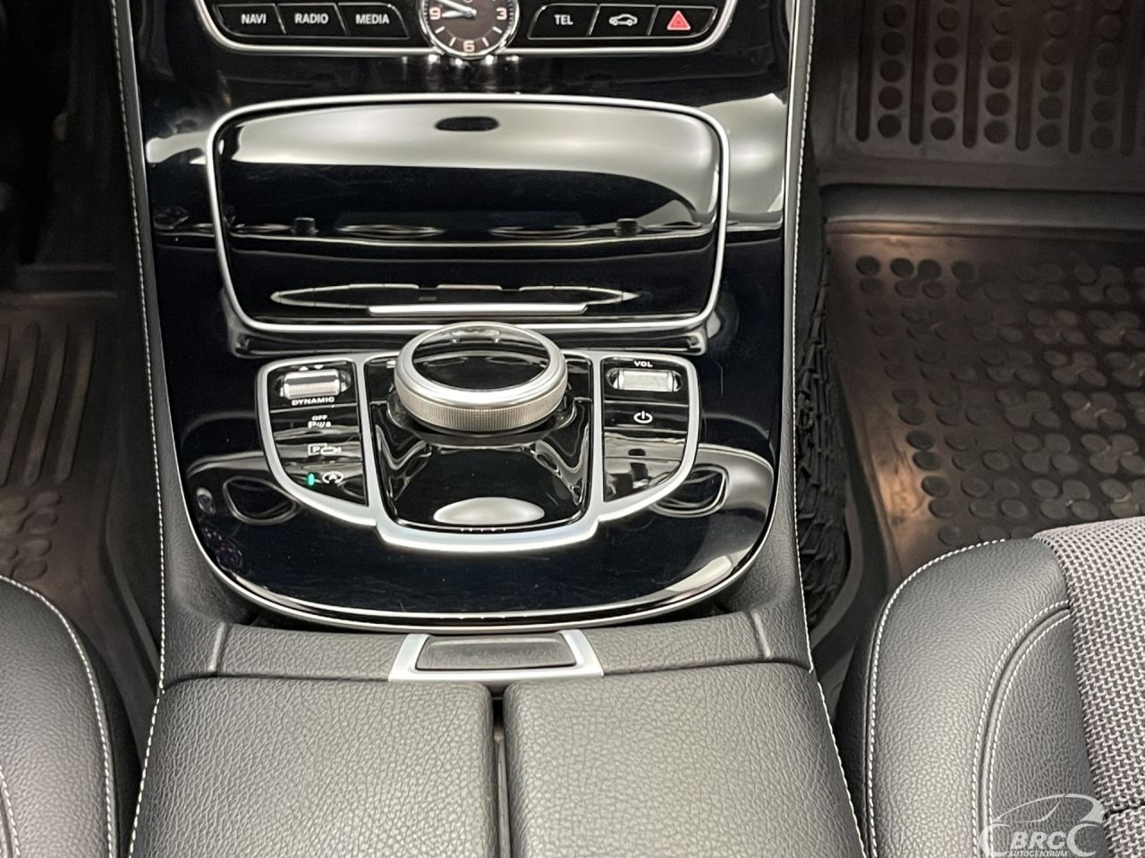 Mercedes-Benz E220 | 17