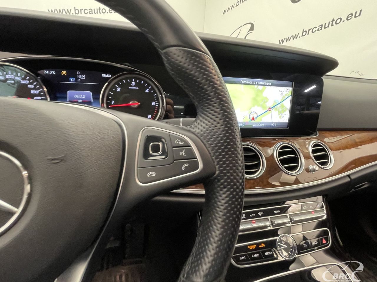 Mercedes-Benz E220 | 27