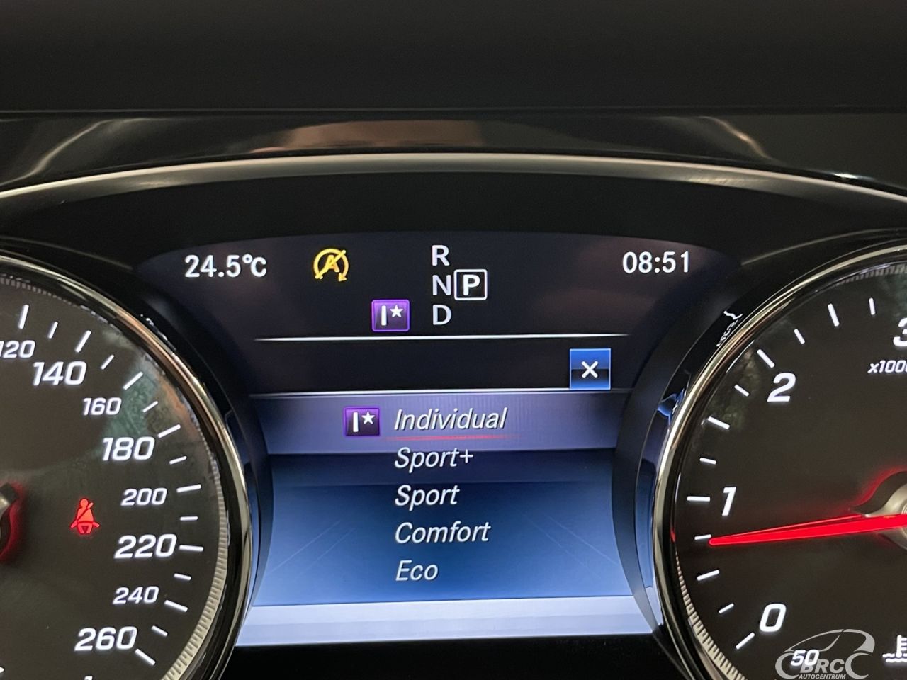 Mercedes-Benz E220 | 40