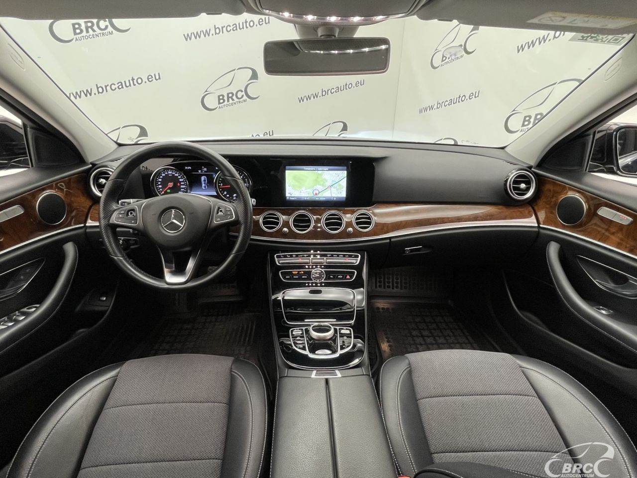 Mercedes-Benz E220 | 2