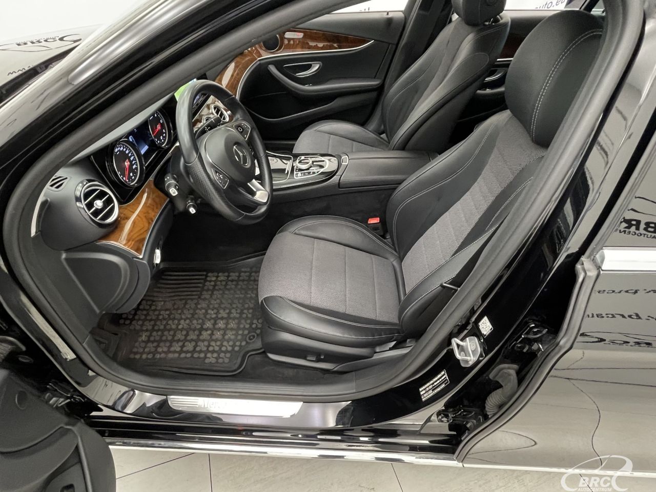 Mercedes-Benz E220 | 20