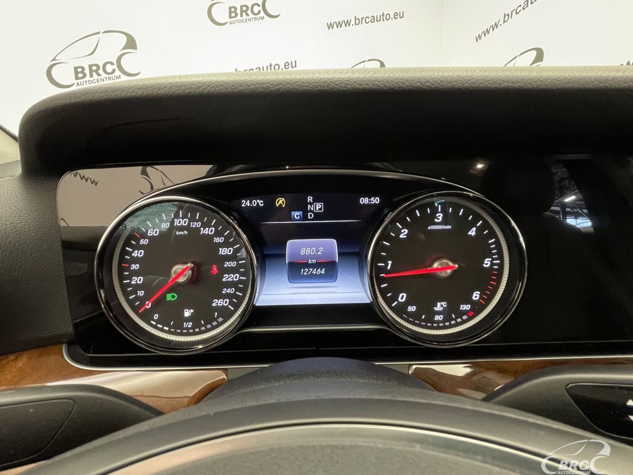 Mercedes-Benz E220 | 29