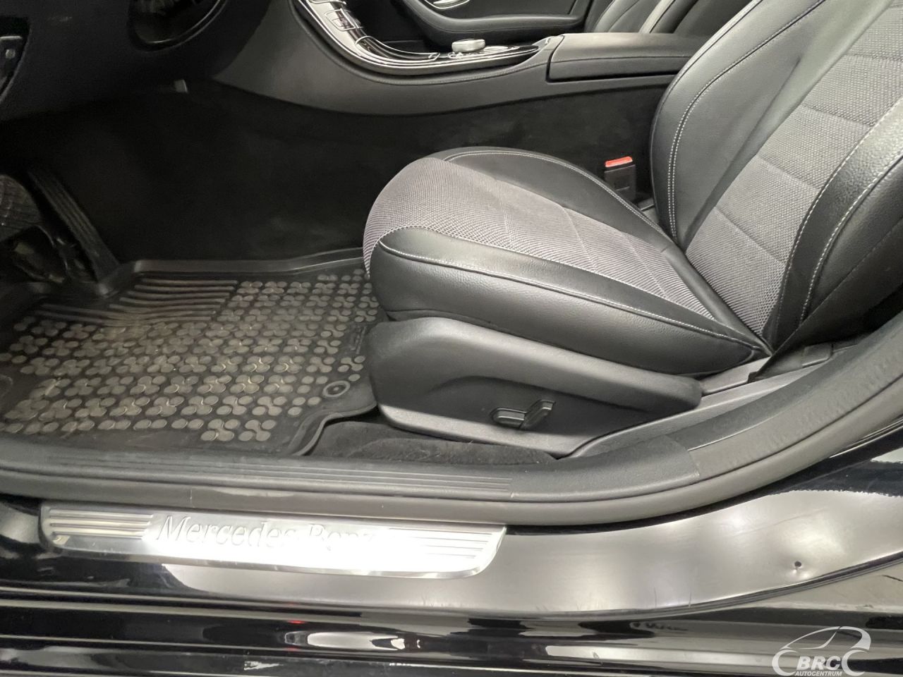 Mercedes-Benz E220 | 21