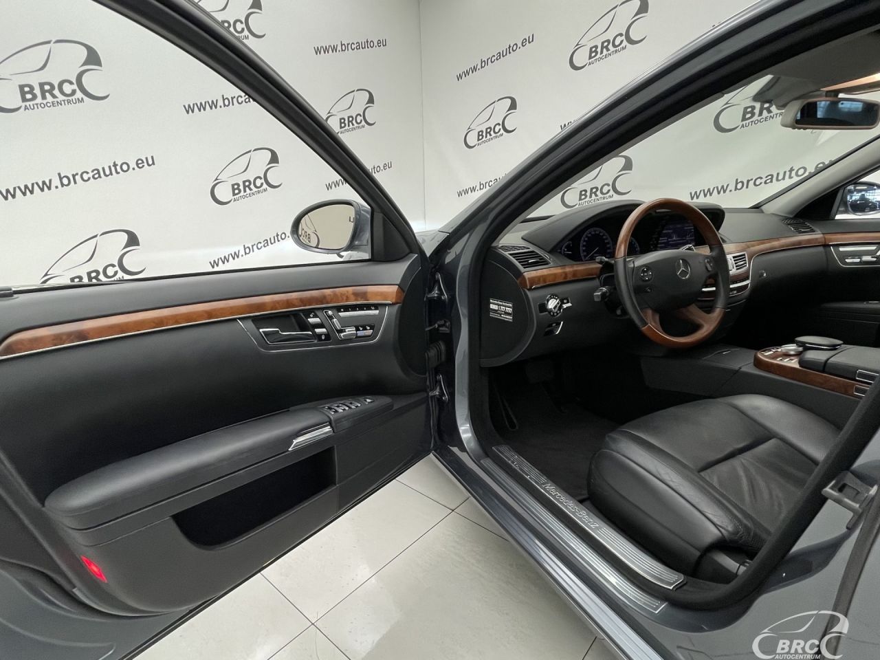 Mercedes-Benz S450 | 21
