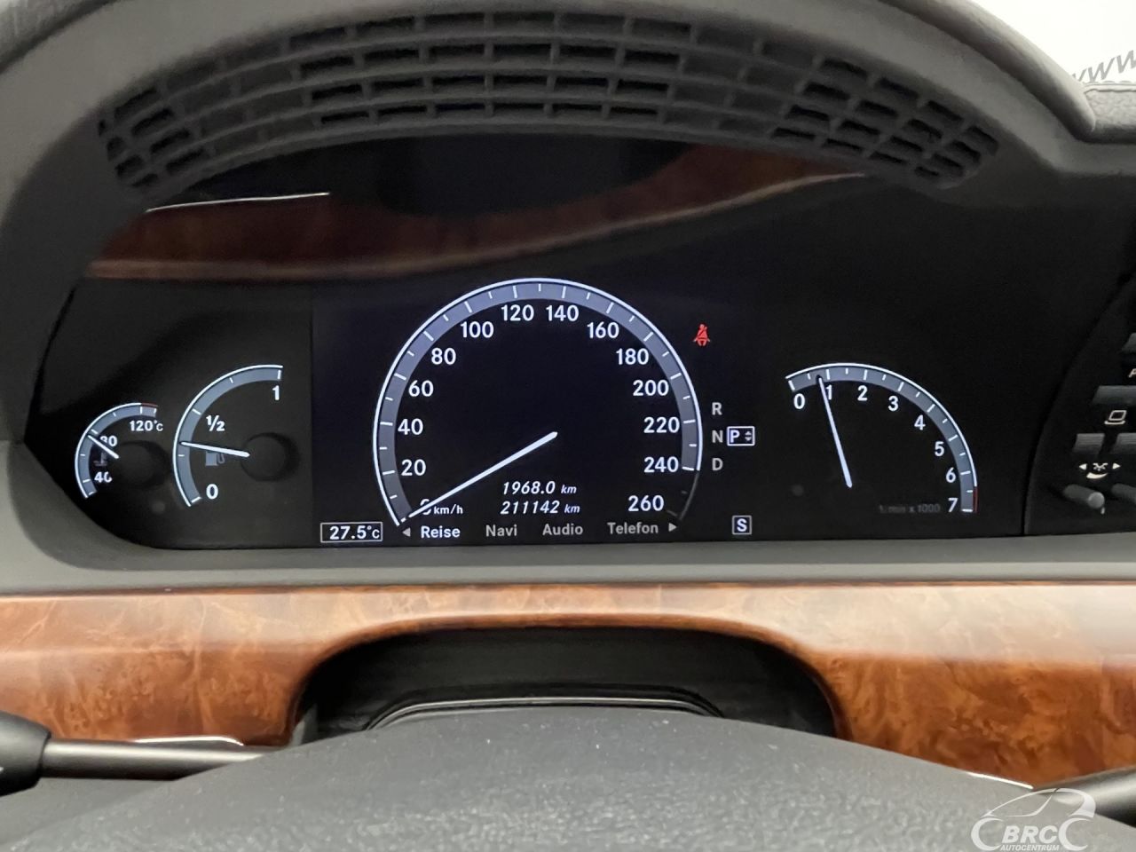 Mercedes-Benz S450 | 32