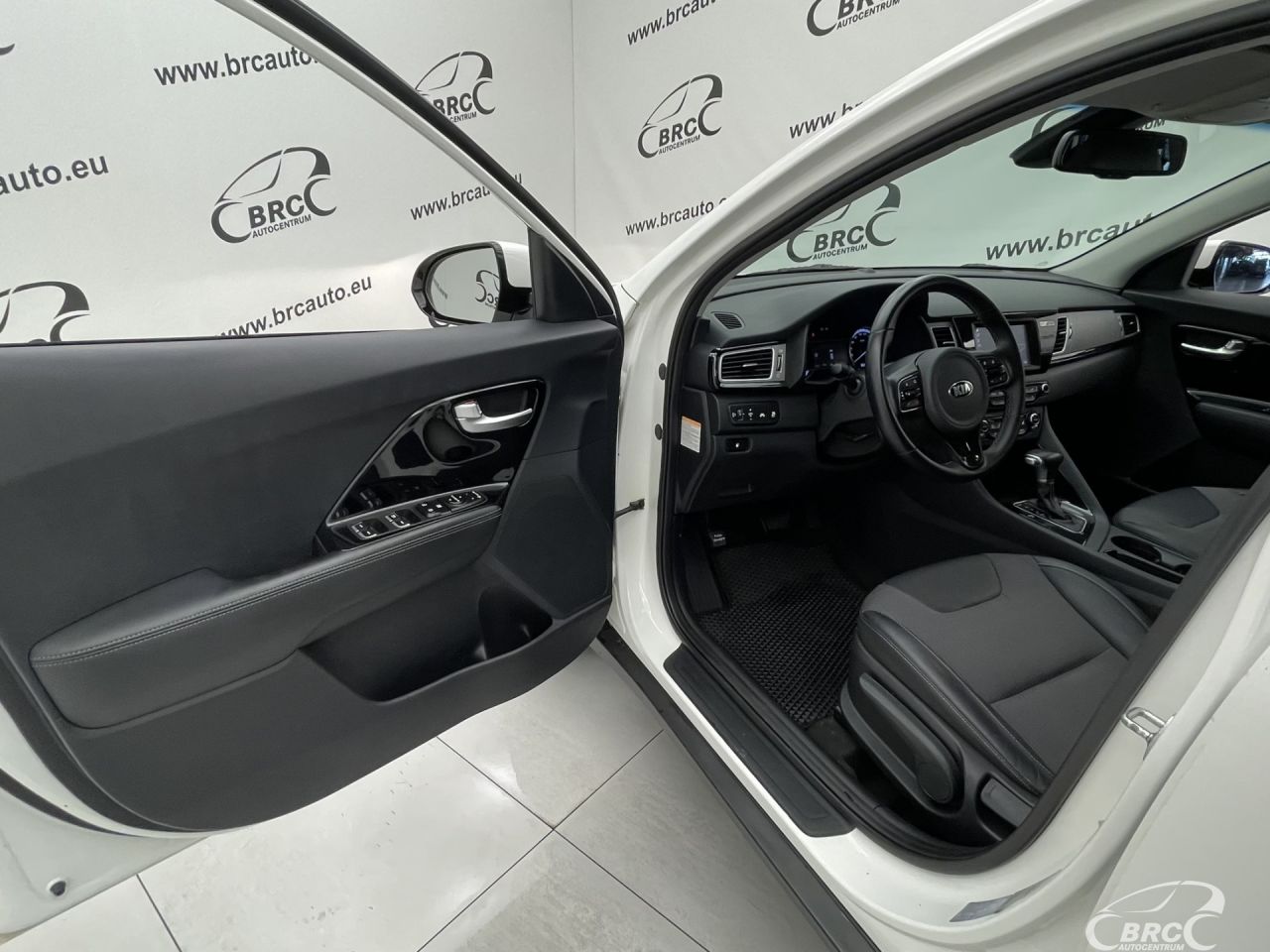 Kia Niro | 17