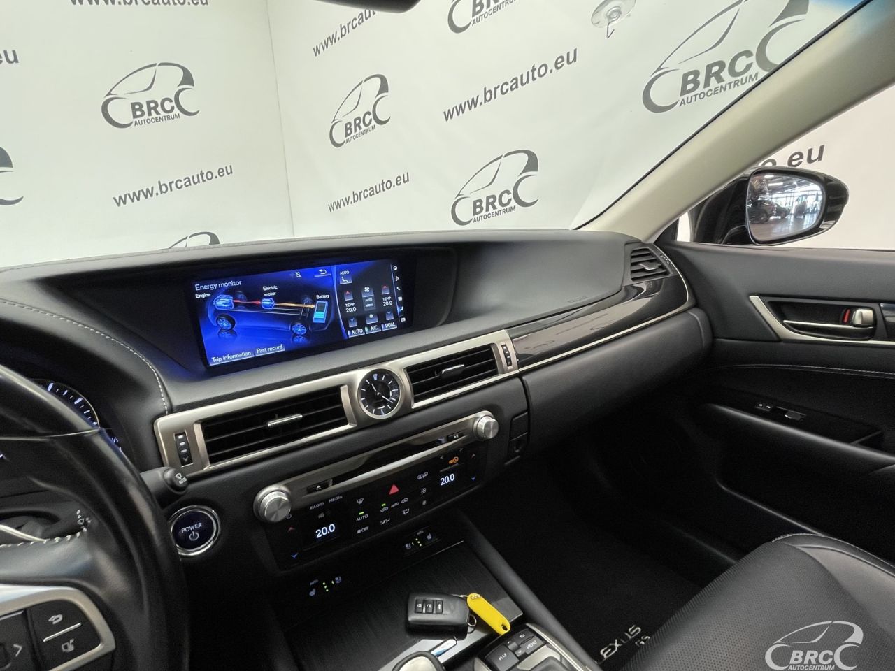 Lexus GS 300h | 28