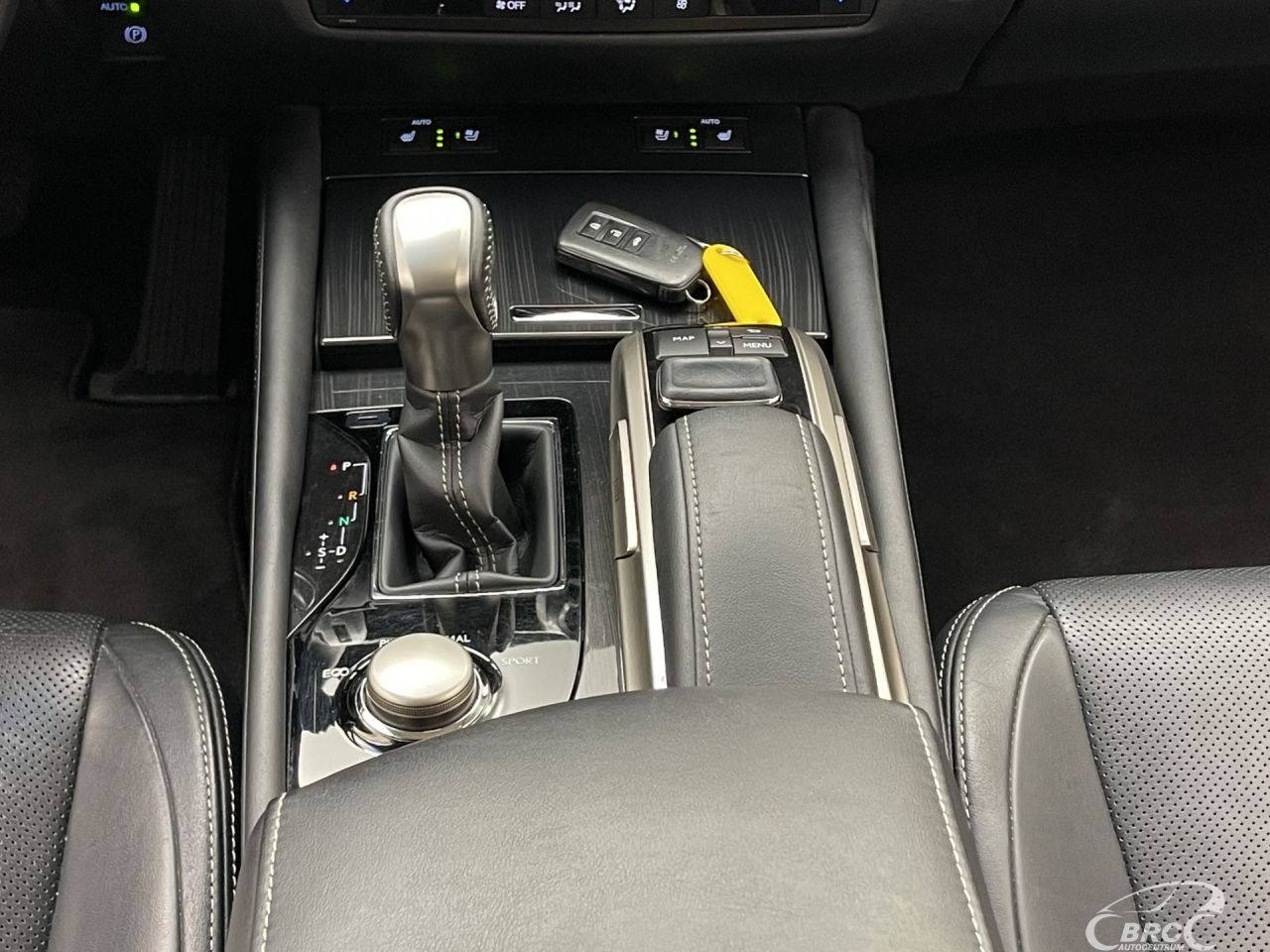 Lexus GS 300h | 16