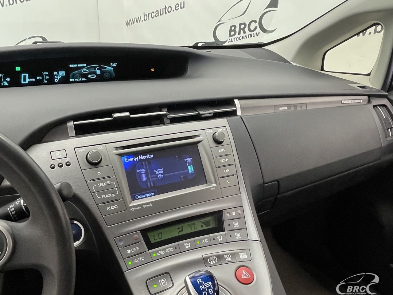 Toyota Prius | 25