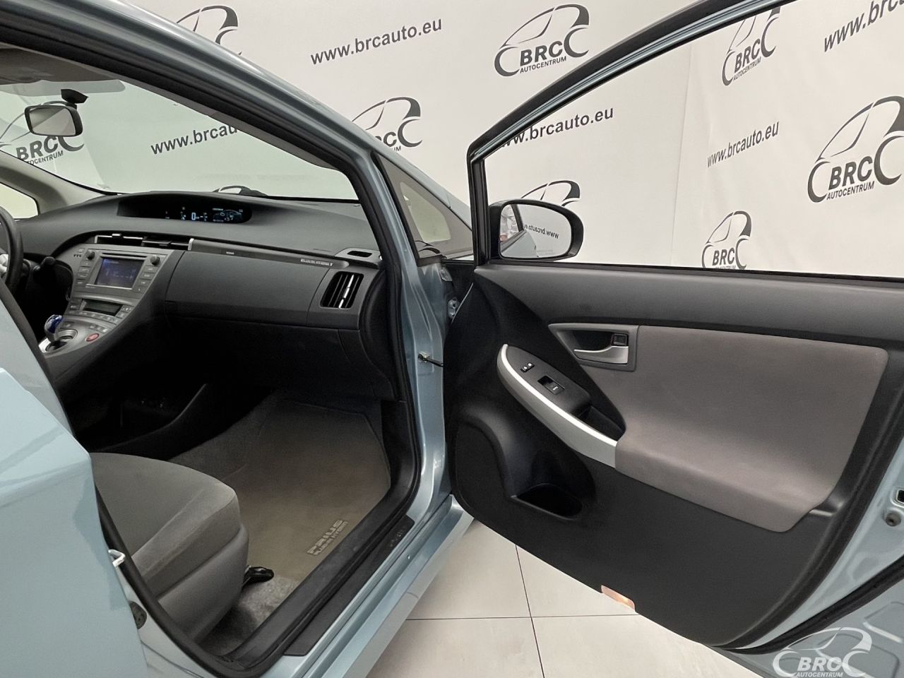 Toyota Prius | 7