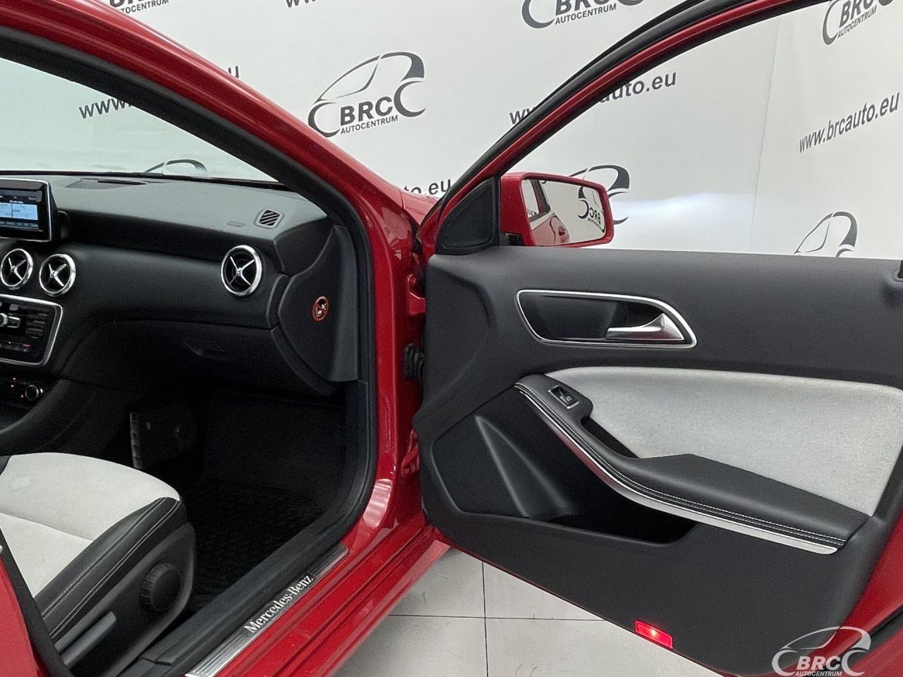 Mercedes-Benz A180 | 7
