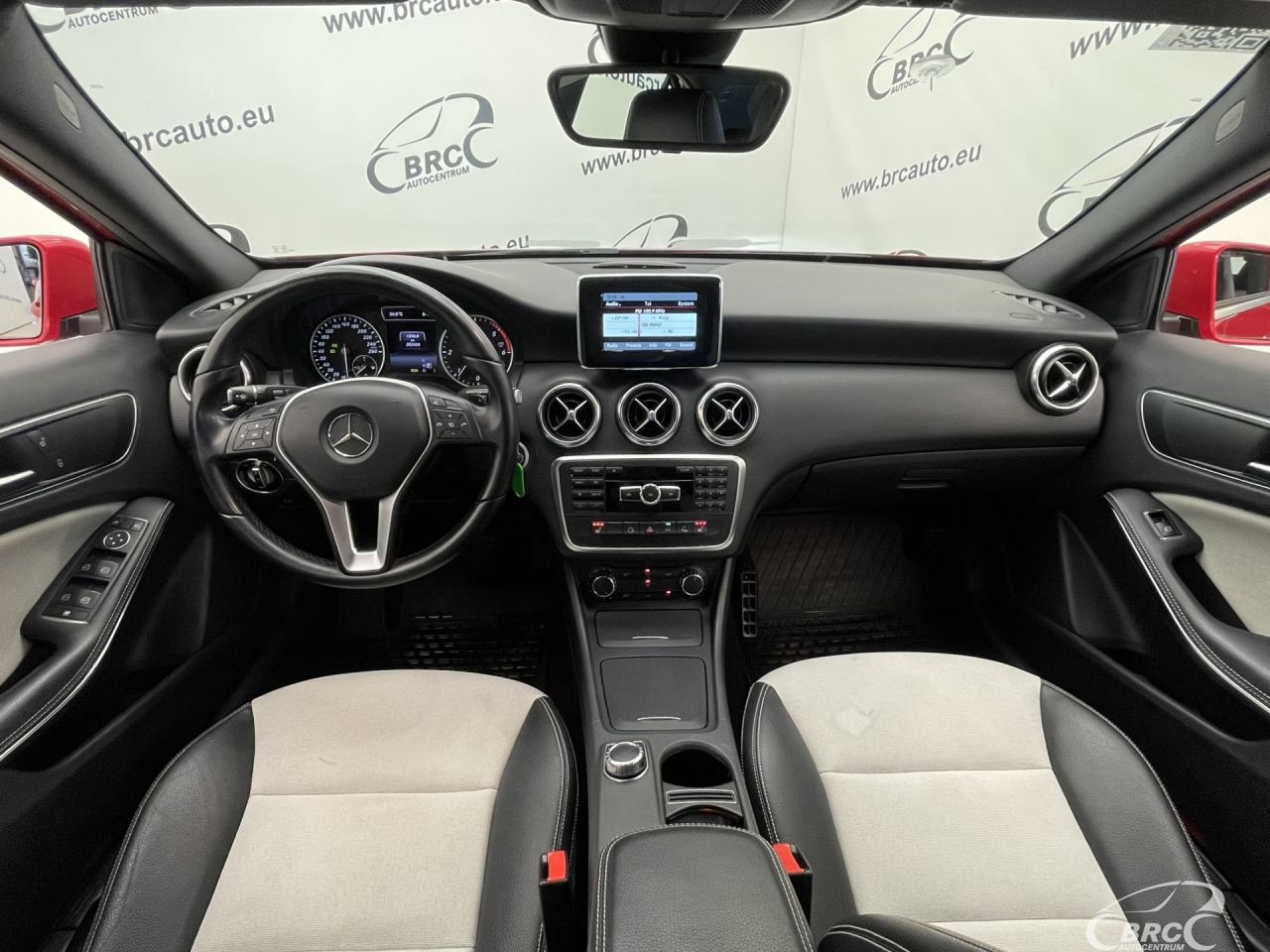 Mercedes-Benz A180 | 2