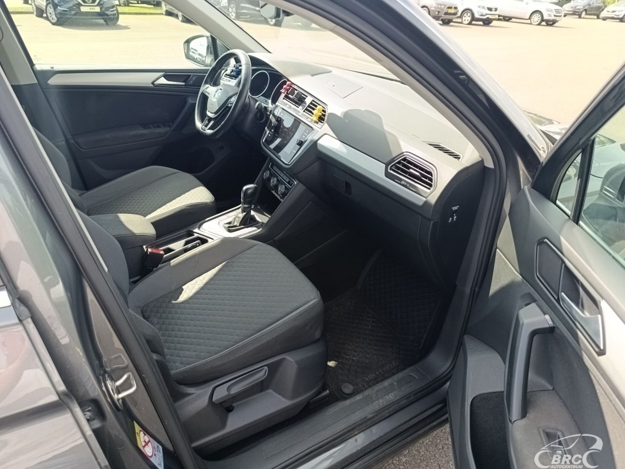 Volkswagen Tiguan | 15