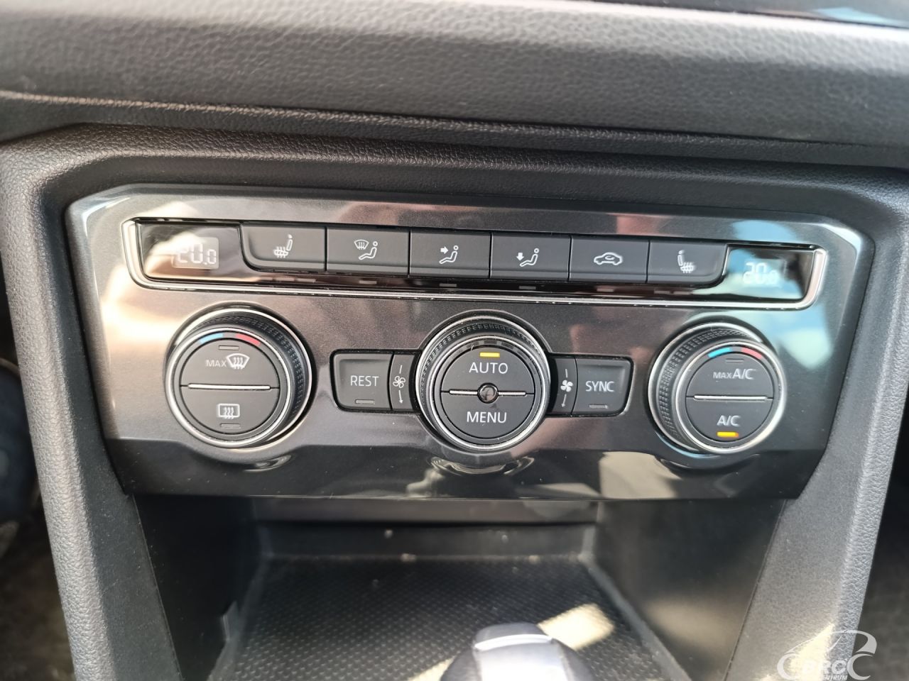 Volkswagen Tiguan | 20