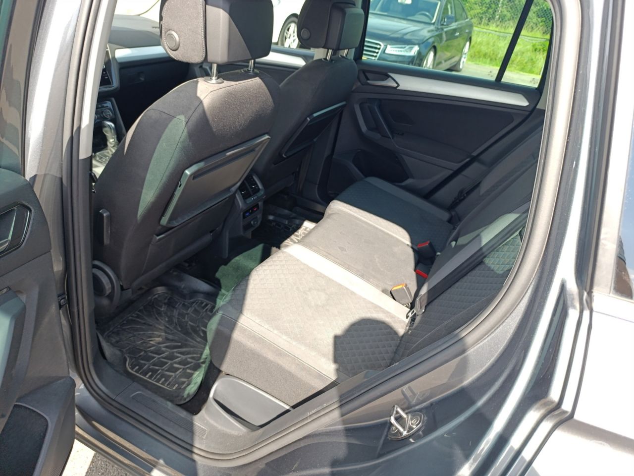 Volkswagen Tiguan | 11