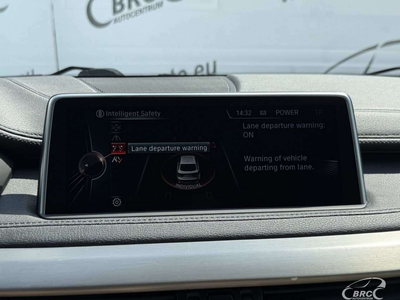 BMW X6 | 43