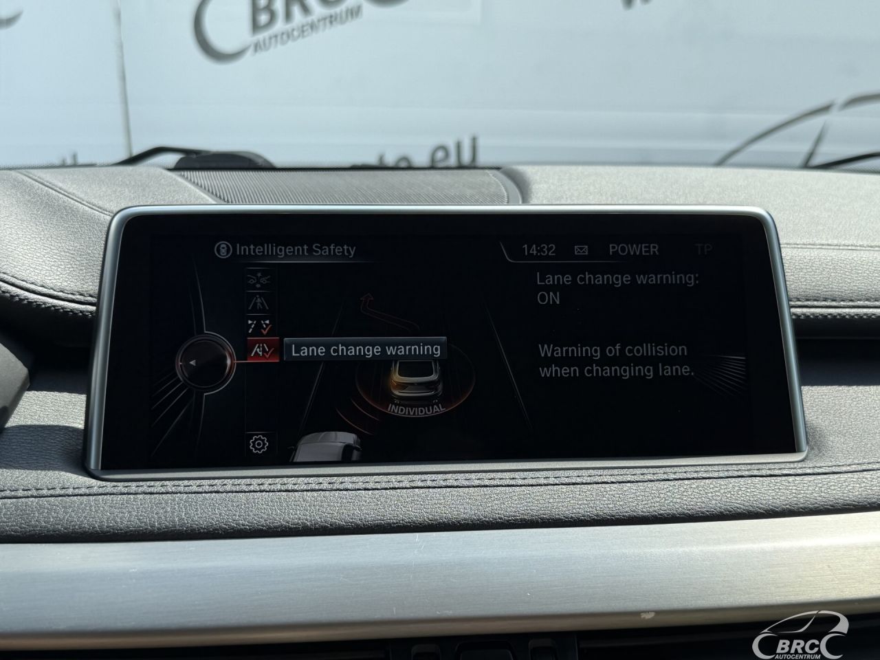 BMW X6 | 44