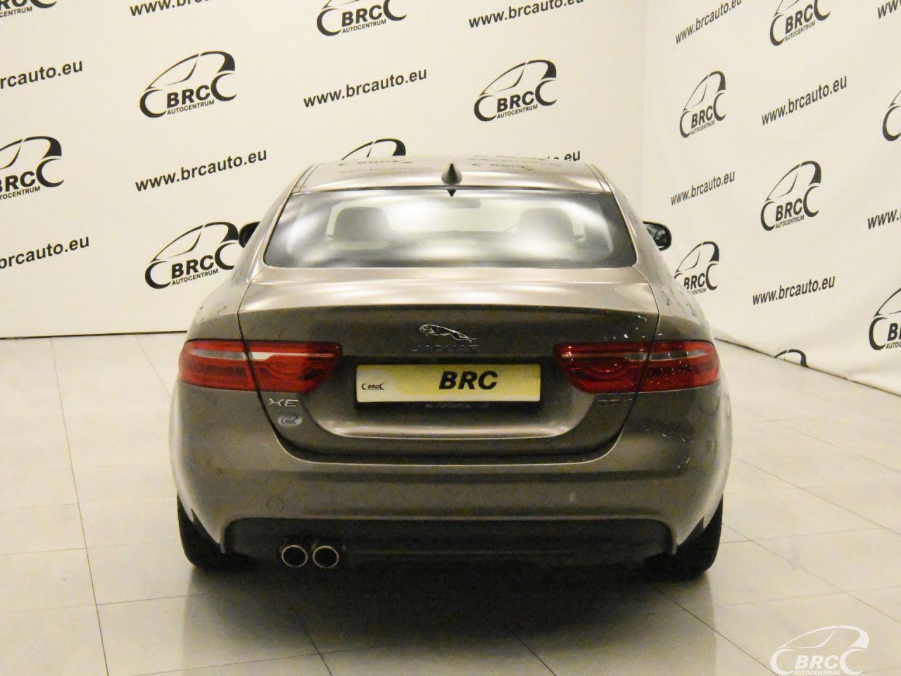 Jaguar XE | 41