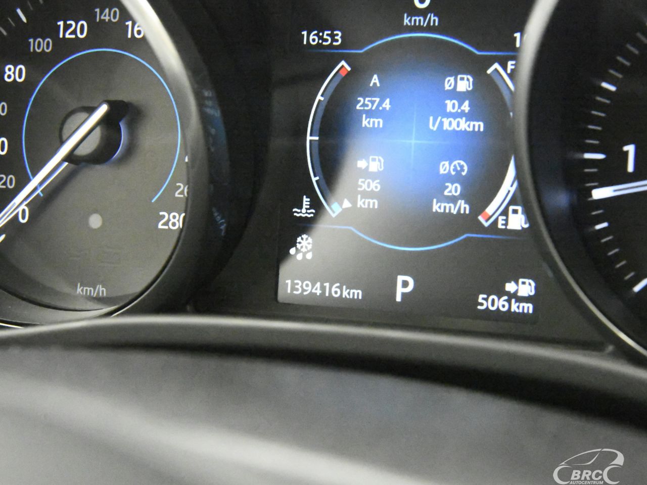 Jaguar XE | 35