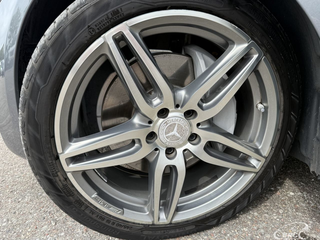 Mercedes-Benz E350 | 41