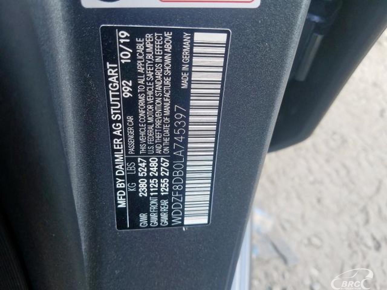 Mercedes-Benz E350 | 52