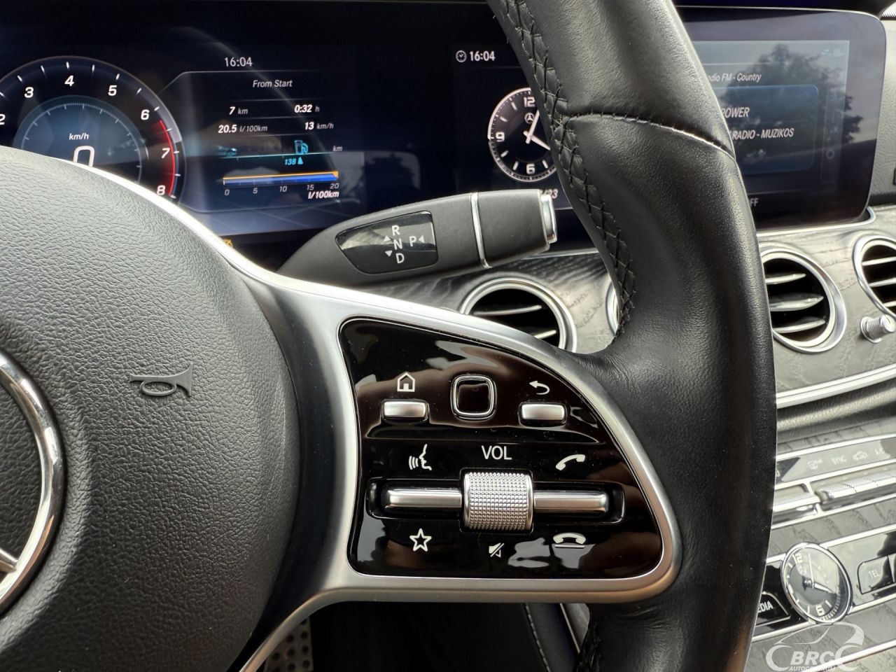 Mercedes-Benz E350 | 28