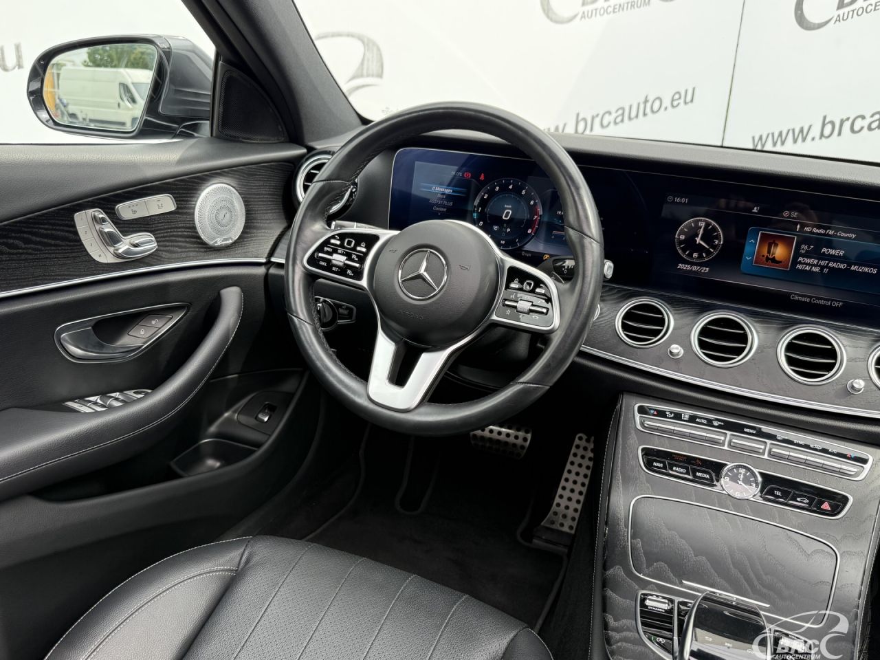 Mercedes-Benz E350 | 3