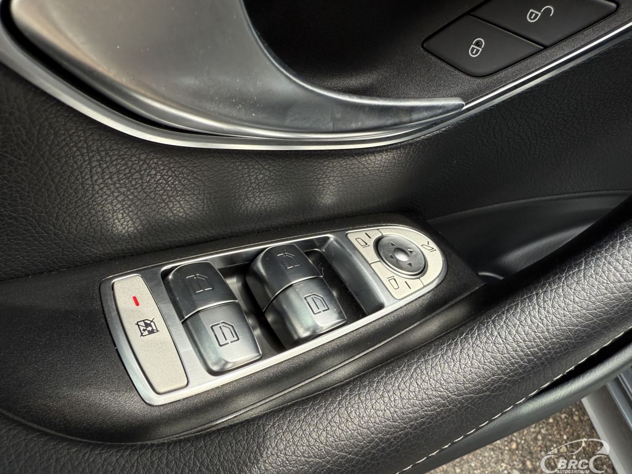 Mercedes-Benz E350 | 20