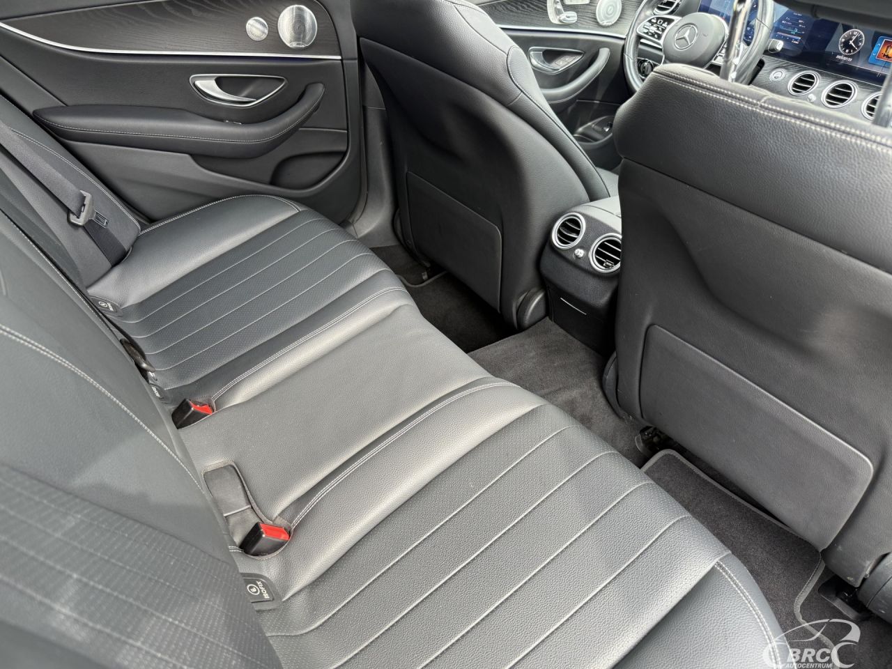 Mercedes-Benz E350 | 11