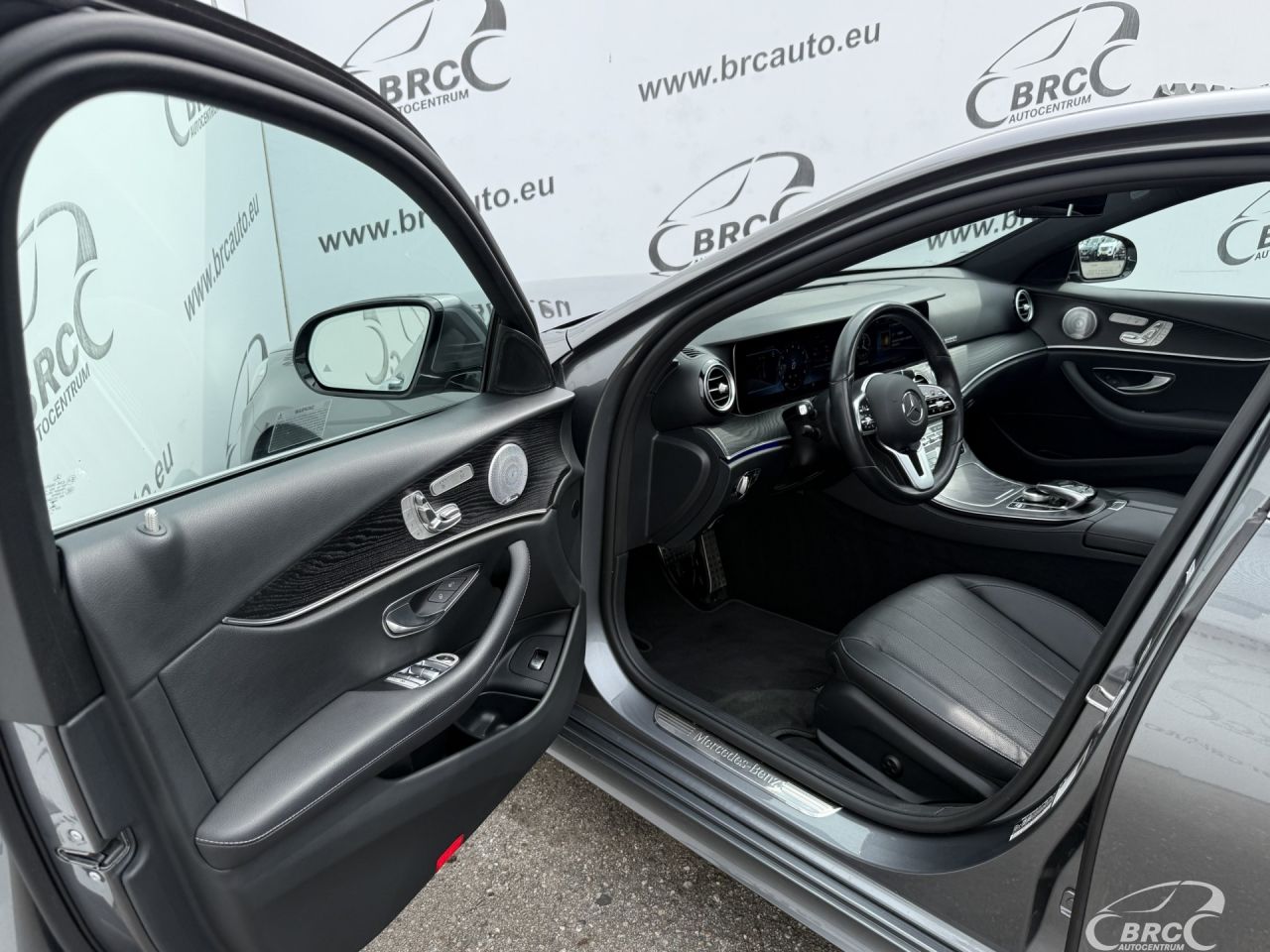 Mercedes-Benz E350 | 18
