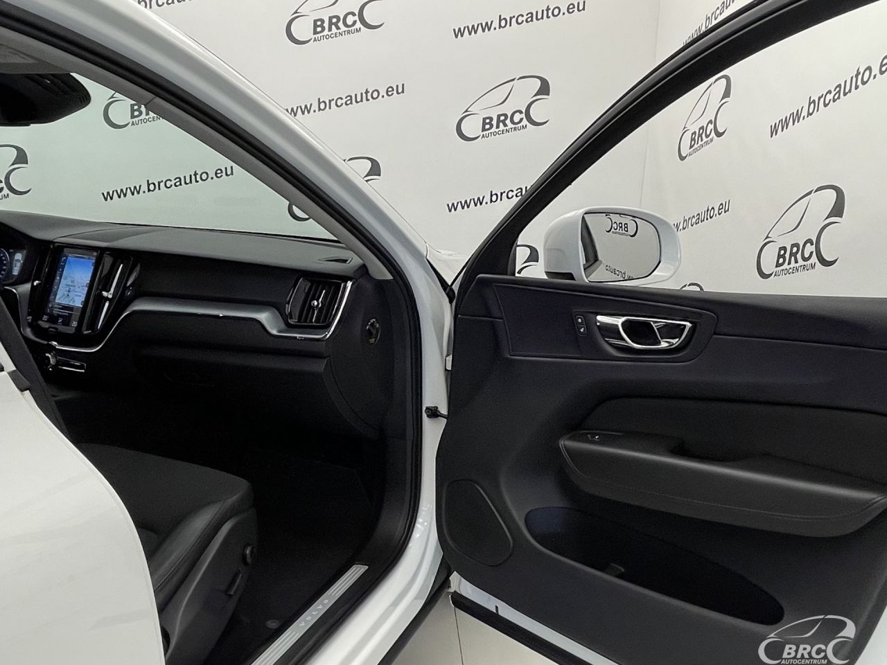 Volvo XC60 | 8