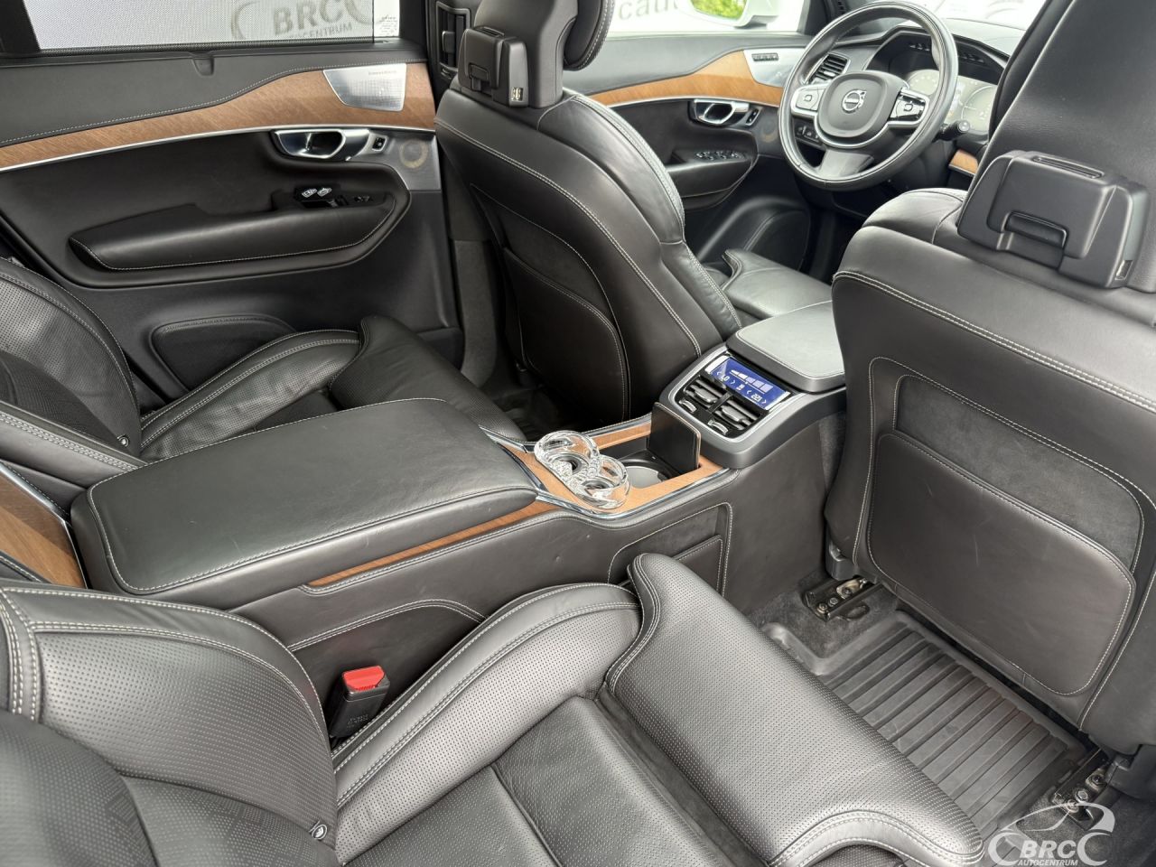 Volvo XC90 | 13