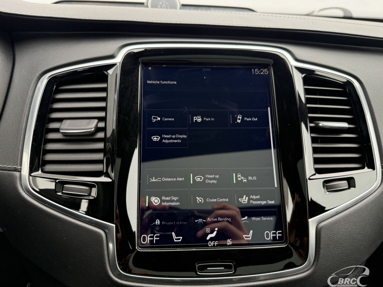 Volvo XC90 | 44