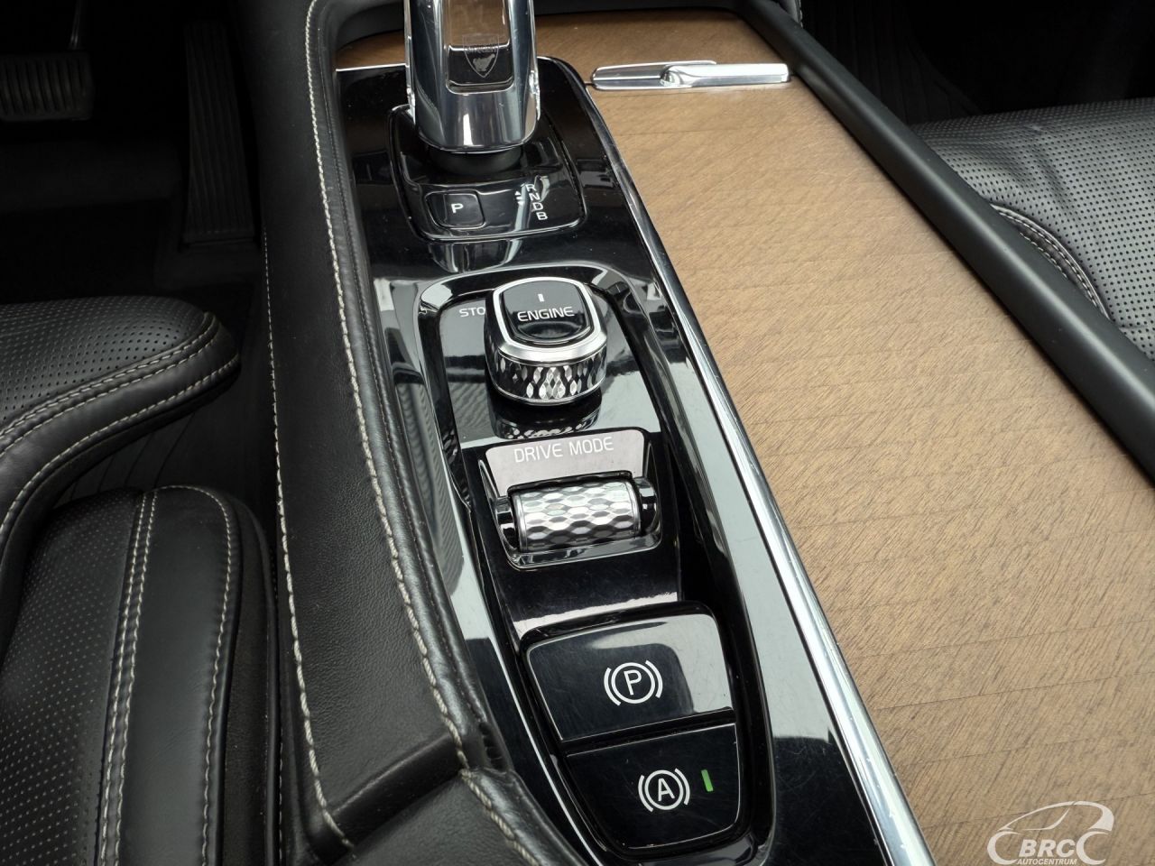 Volvo XC90 | 40