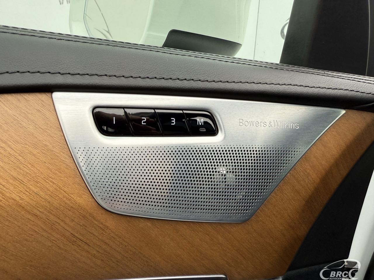 Volvo XC90 | 31