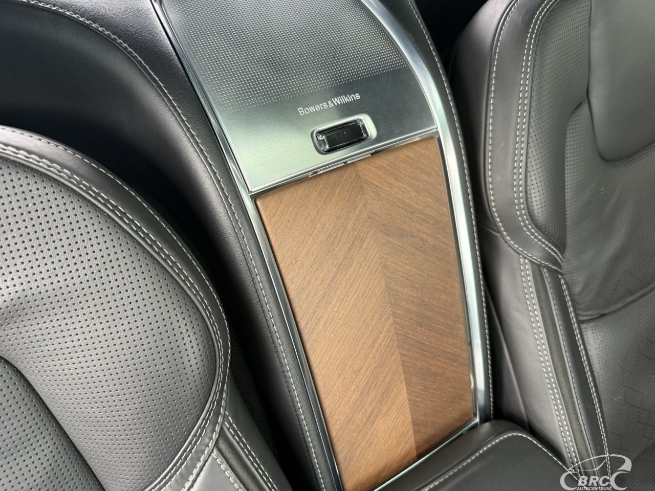 Volvo XC90 | 18