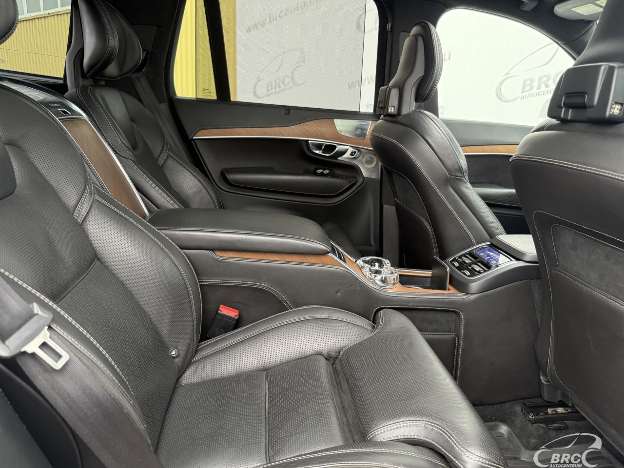 Volvo XC90 | 14