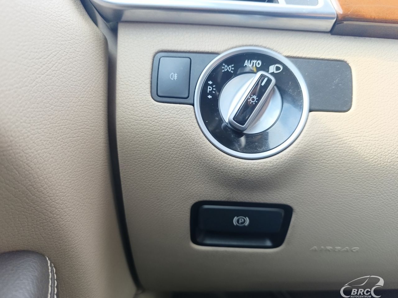 Mercedes-Benz ML350 | 16