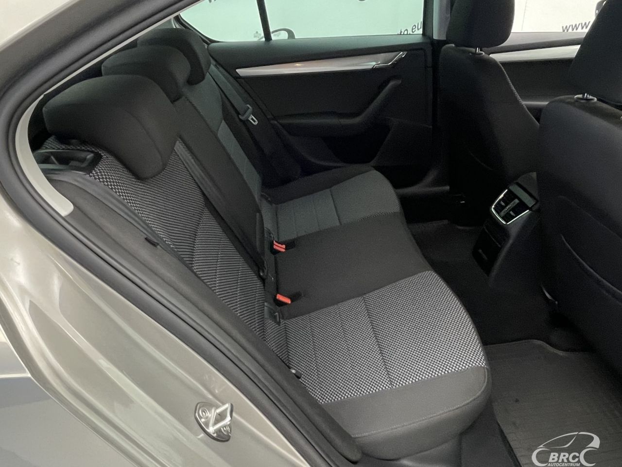 Skoda Octavia | 16