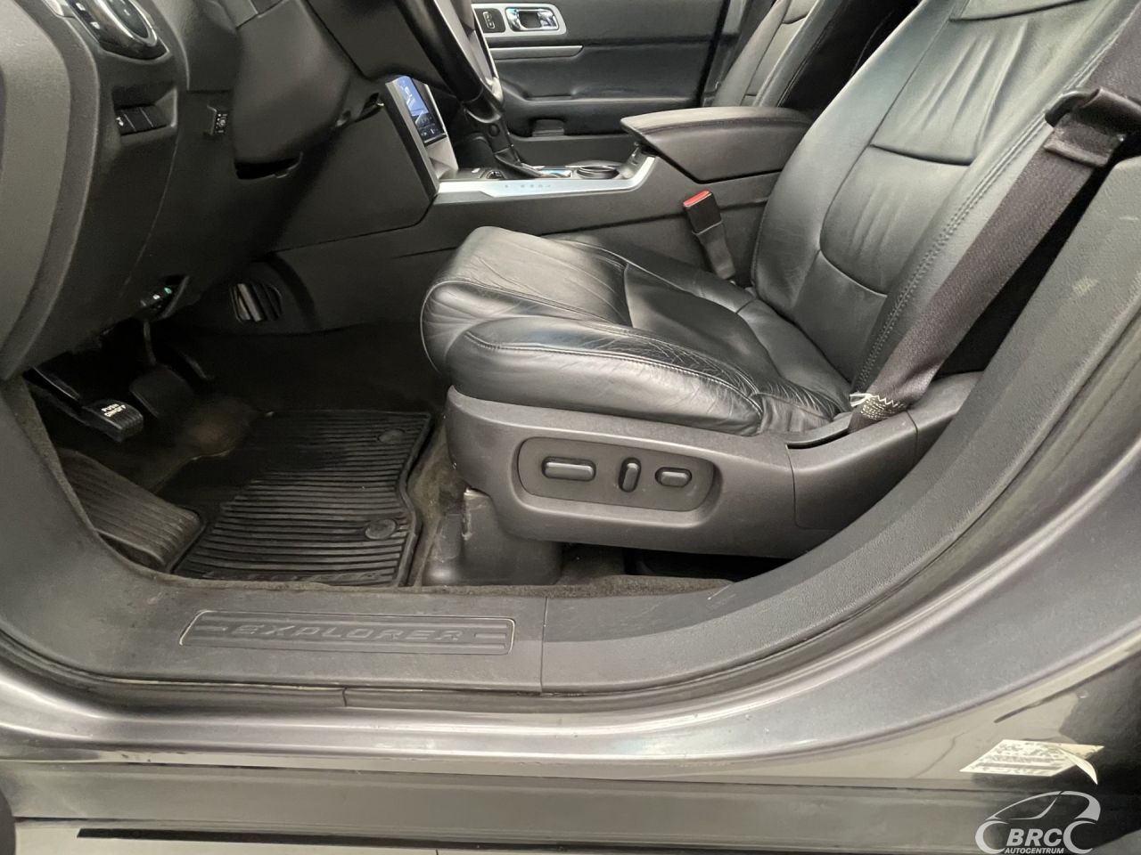 Ford Explorer | 22