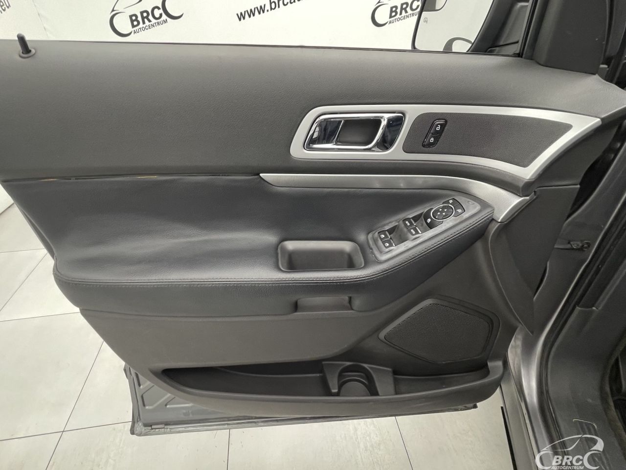 Ford Explorer | 20